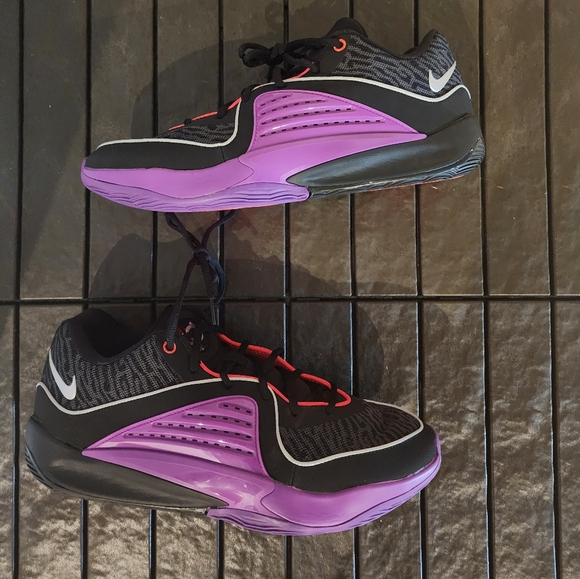 Kid's Nike KD 16 'Pathway Royalties' Basketball Shoe - Picture 15 of 16